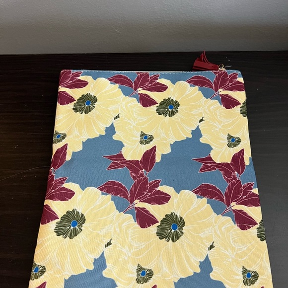 Clutch purse by Rachel Pally - Picture 3 of 5